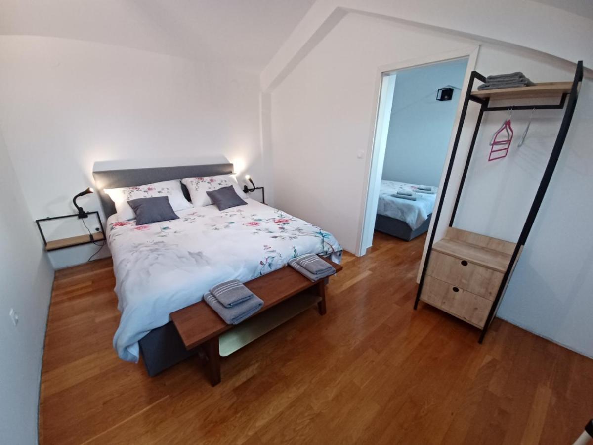Stunning New Apartment In Centre Of Buzet Esterno foto