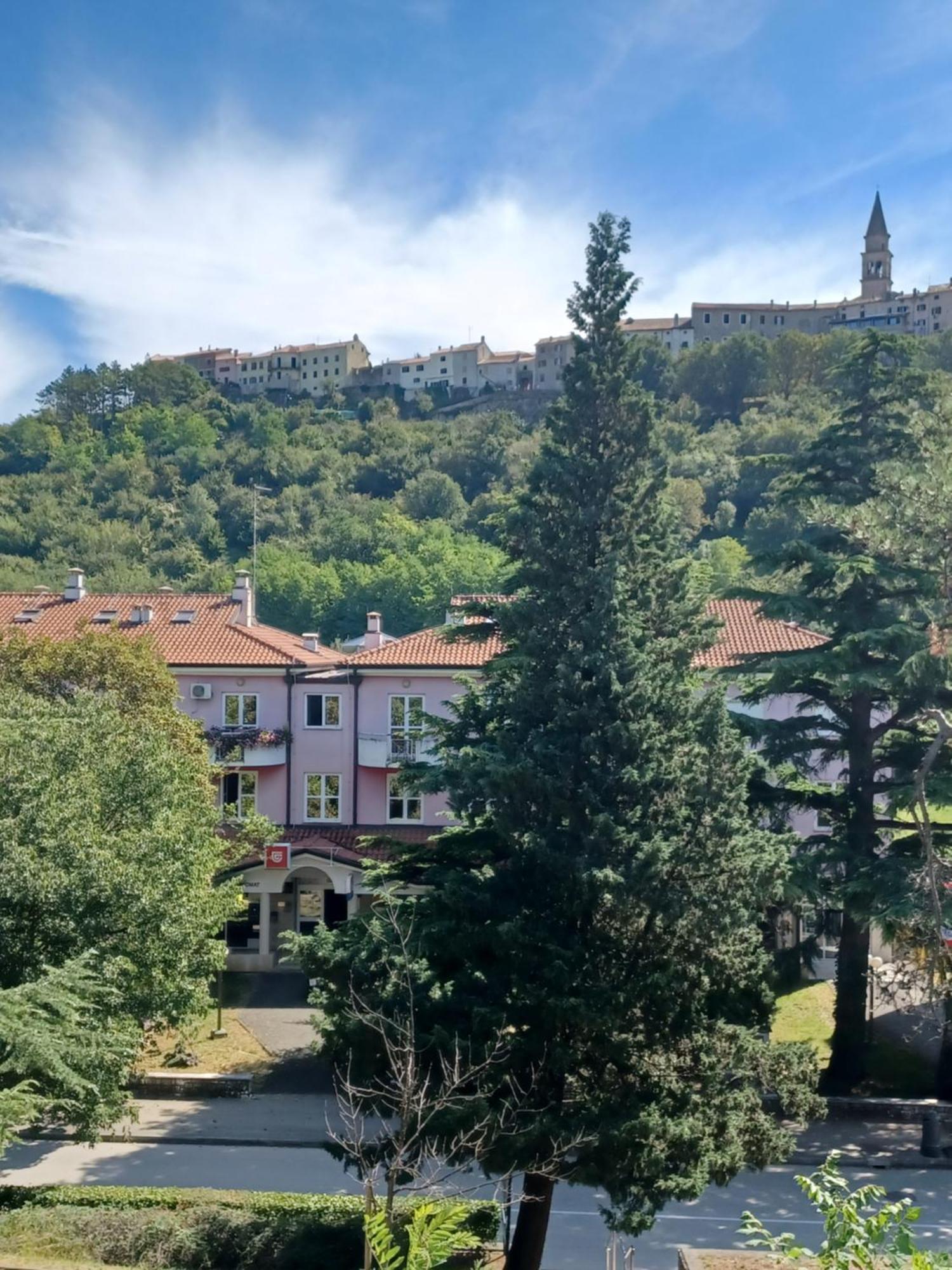 Stunning New Apartment In Centre Of Buzet Esterno foto